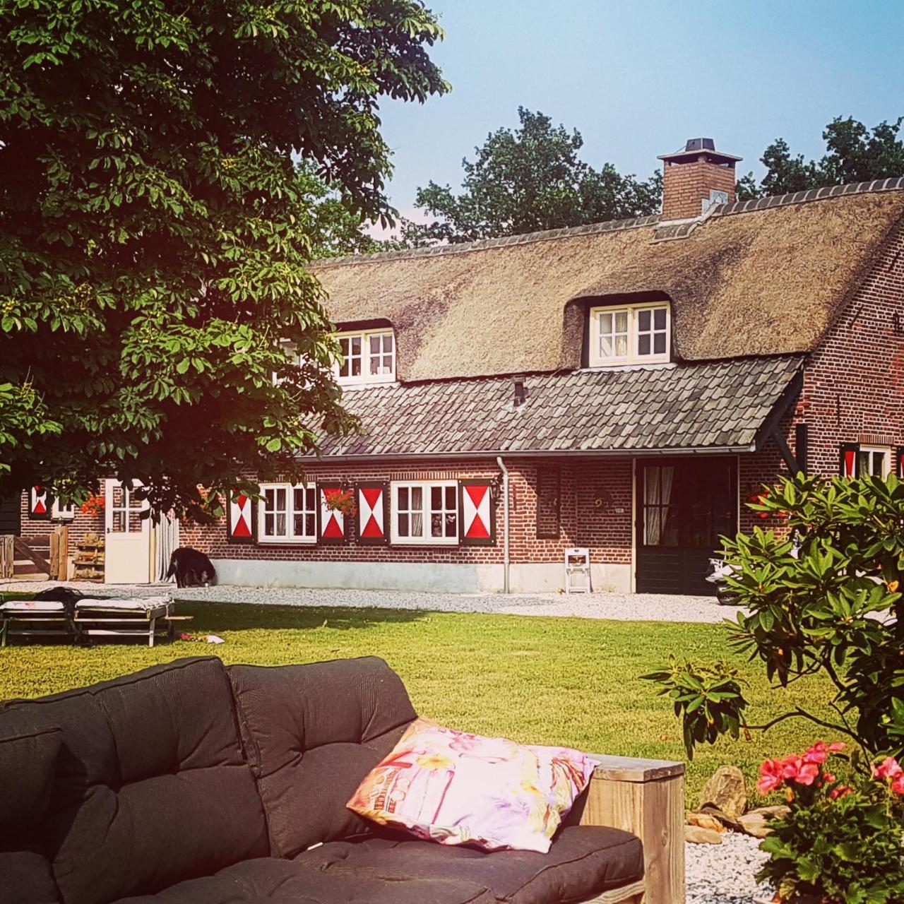Gasterij Liedorp Bed and Breakfast Lierop Exteriör bild